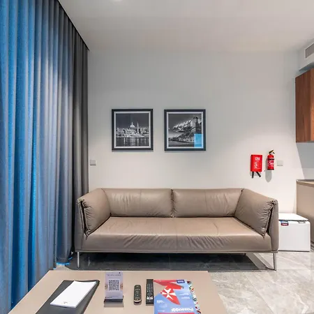 Vista In In Mercury Towers Διαμέρισμα